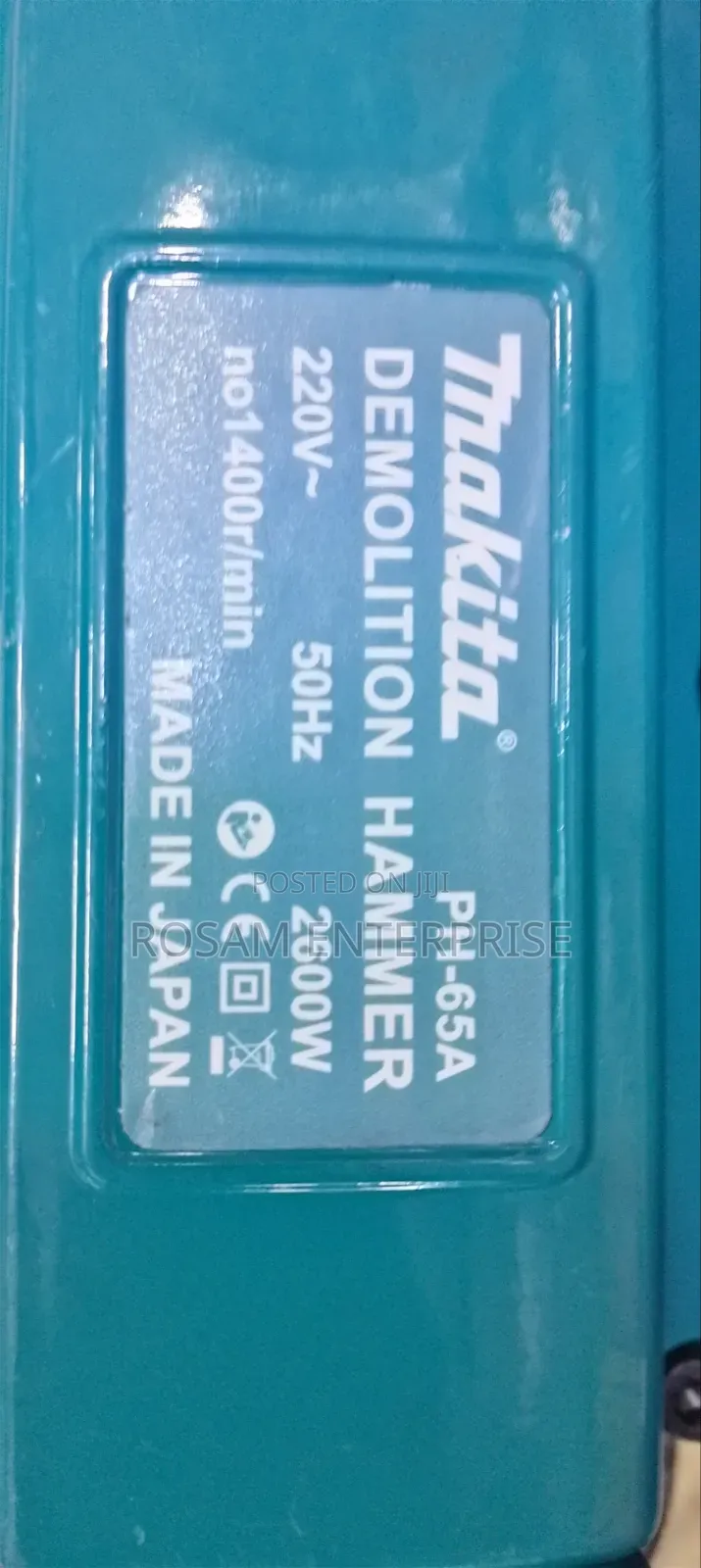 Makita Demolisher Machine