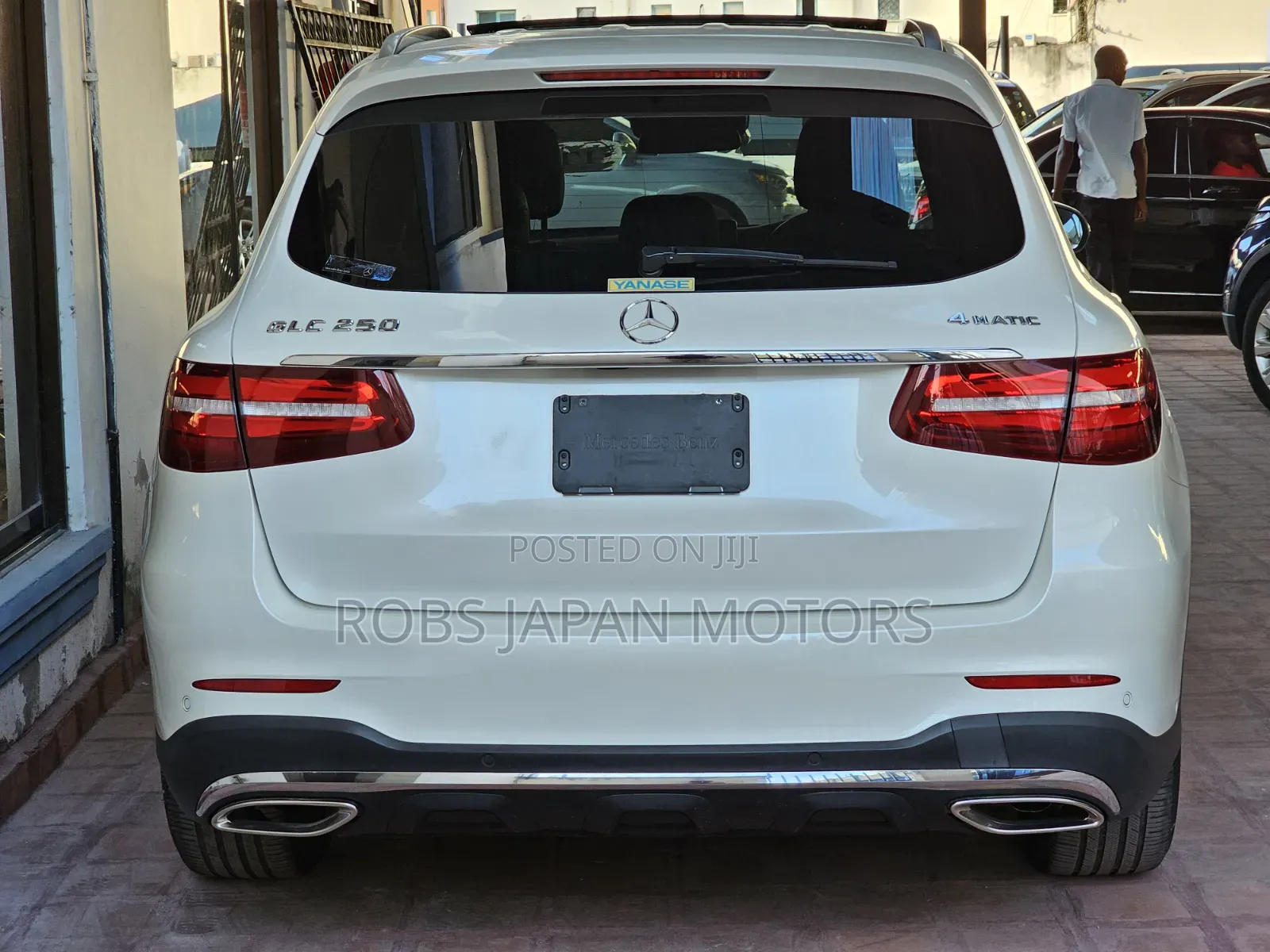 Mercedes-Benz GLC-Class 2018 Off white