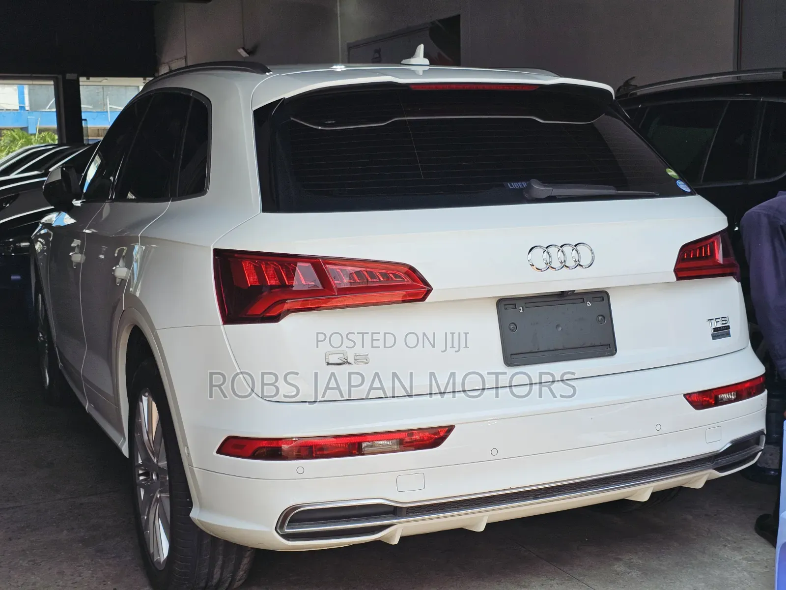 Audi Q5 2.0T Premium AWD quattro 2019 Off white