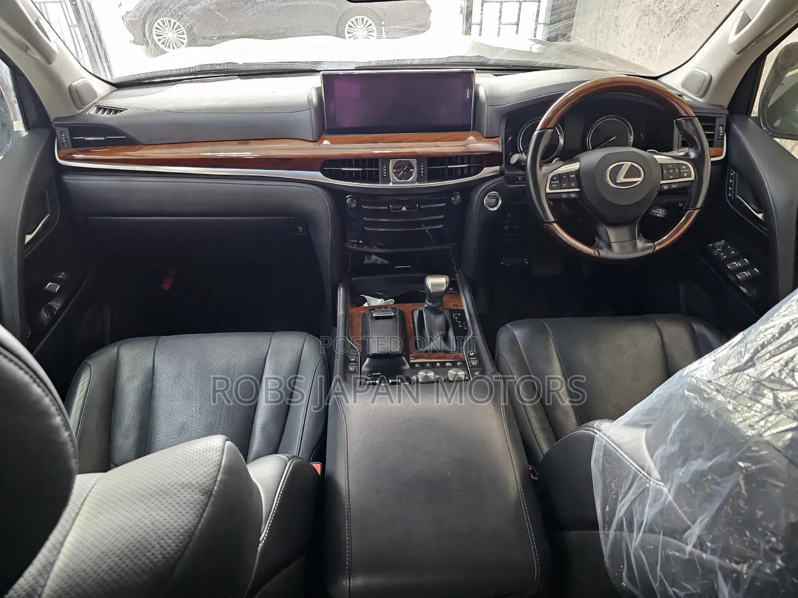 Lexus LX 2018 Matt Black