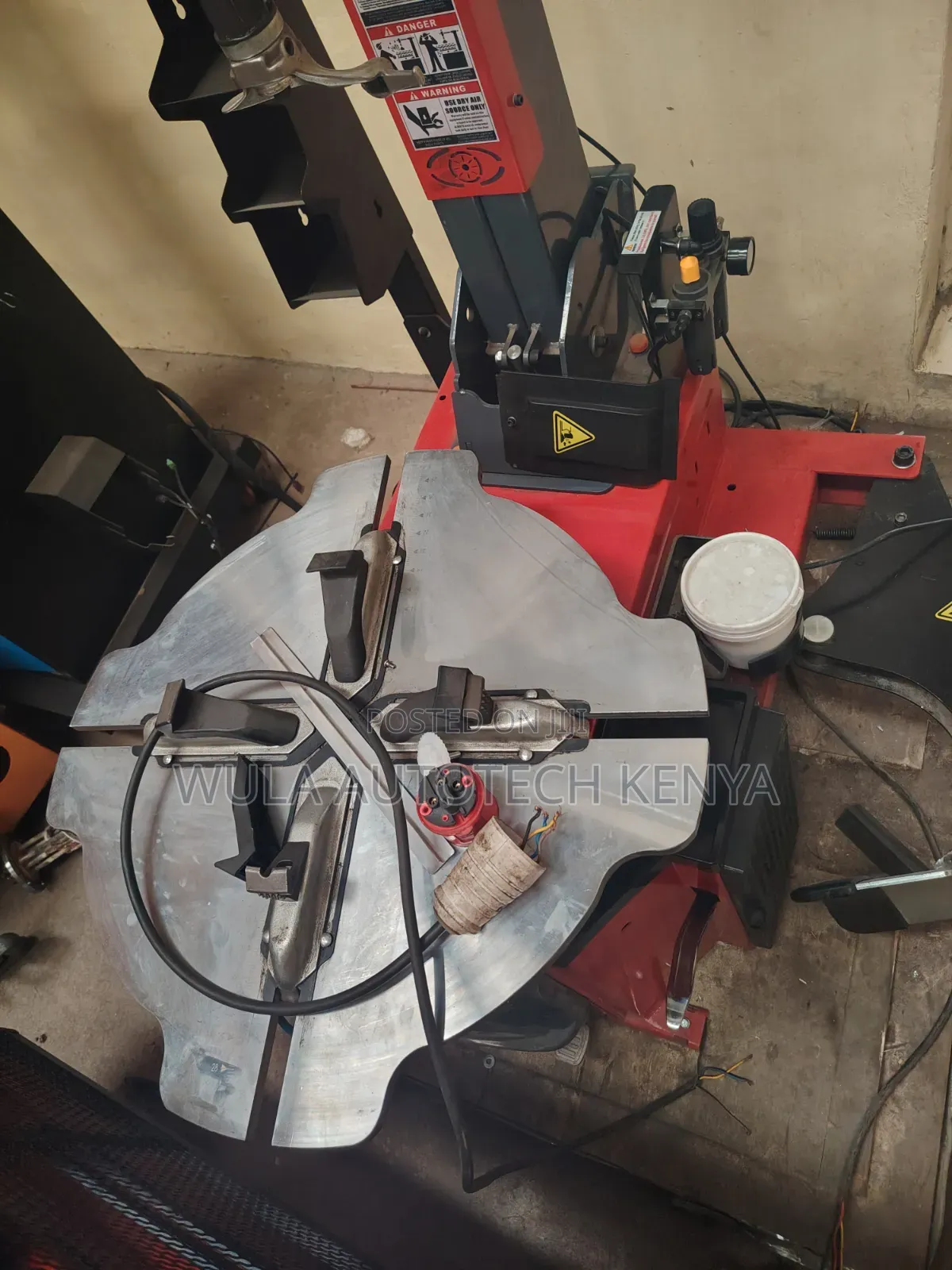 Digital Tyre Changing Machine STC-868 Sunshine Italy
