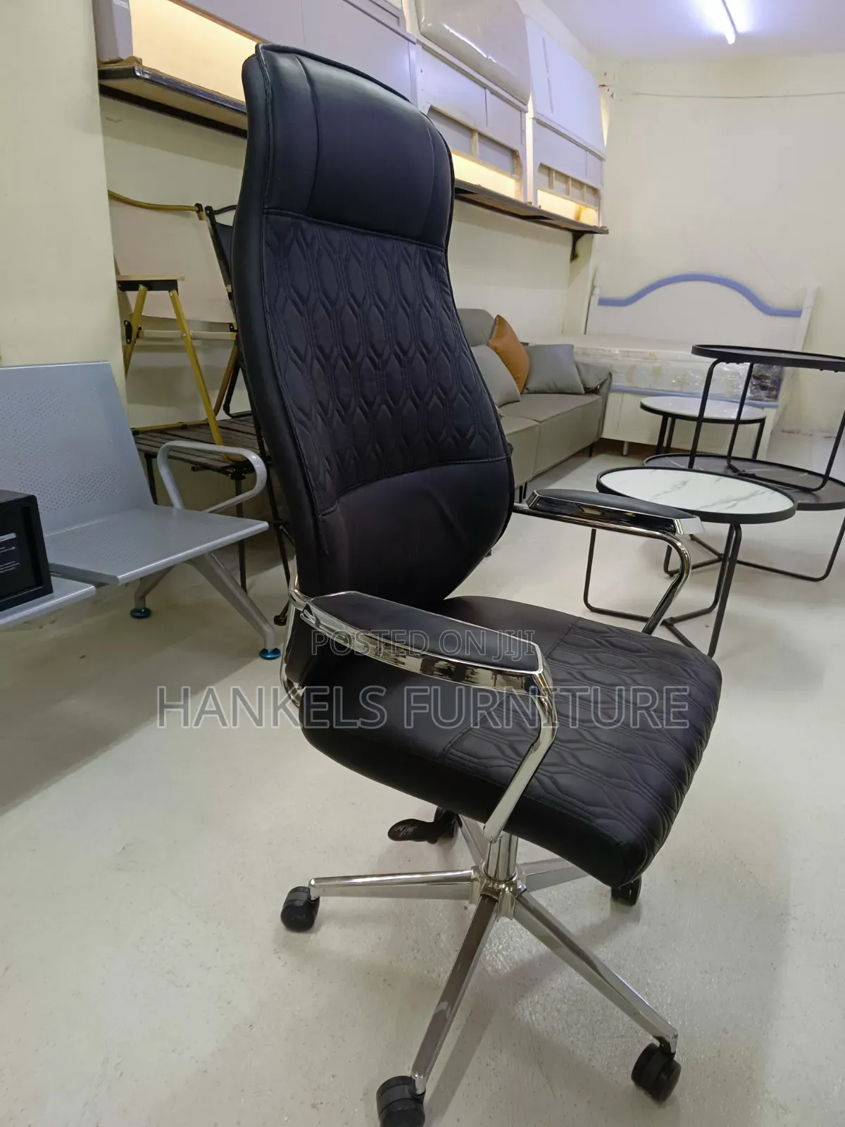 High-Back Leather Executive Office Chair – Premium Comfort & Style