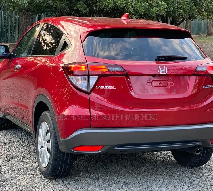 Honda Vezel 2018 Red