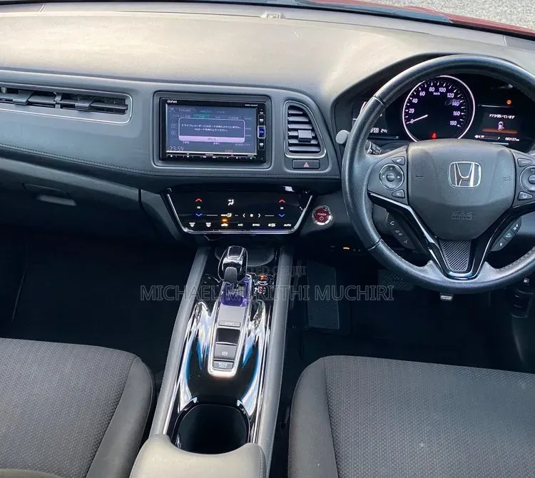 Honda Vezel 2018 Red