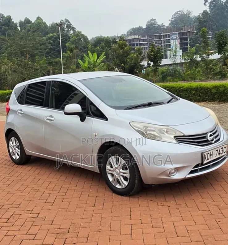 Nissan Note 2015 Silver