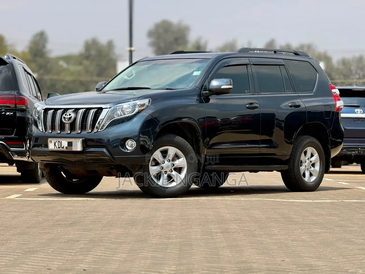 Toyota Land Cruiser Prado 2010 Black