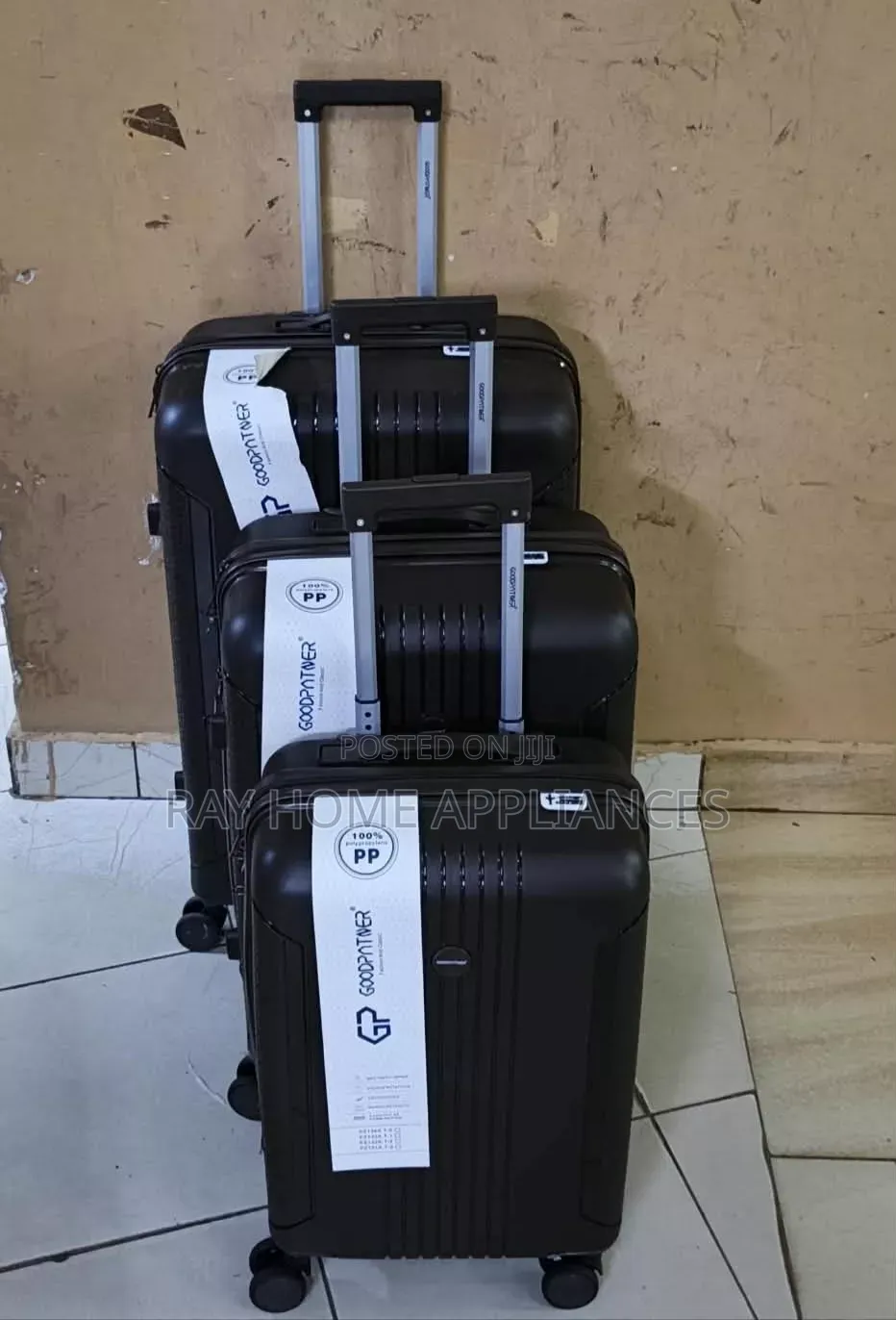 Black 3 in 1 Unbreakable Suitcase Set