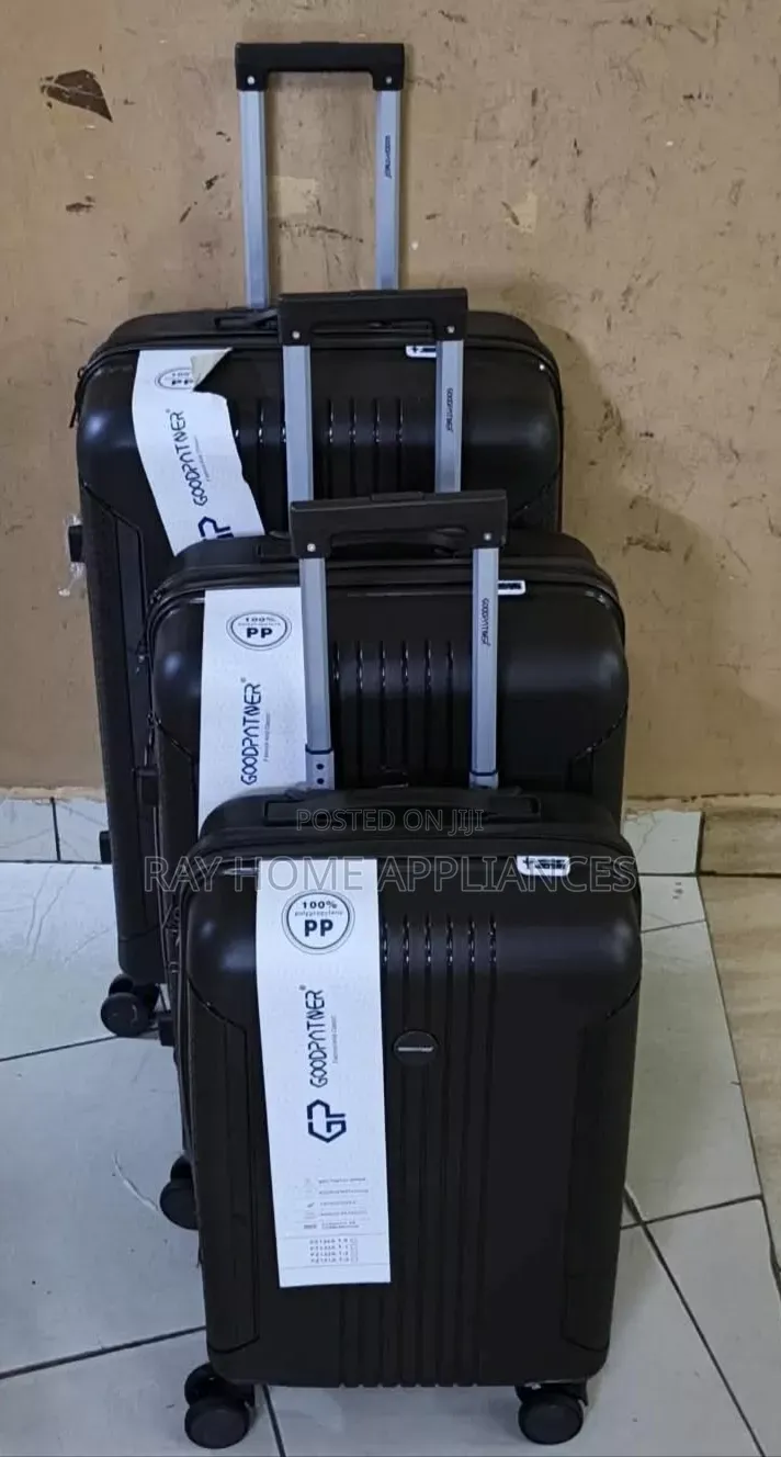 Black 3 in 1 Unbreakable Suitcase Set