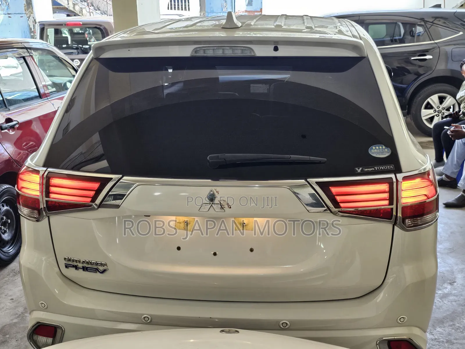 Mitsubishi Outlander 2019 Off white