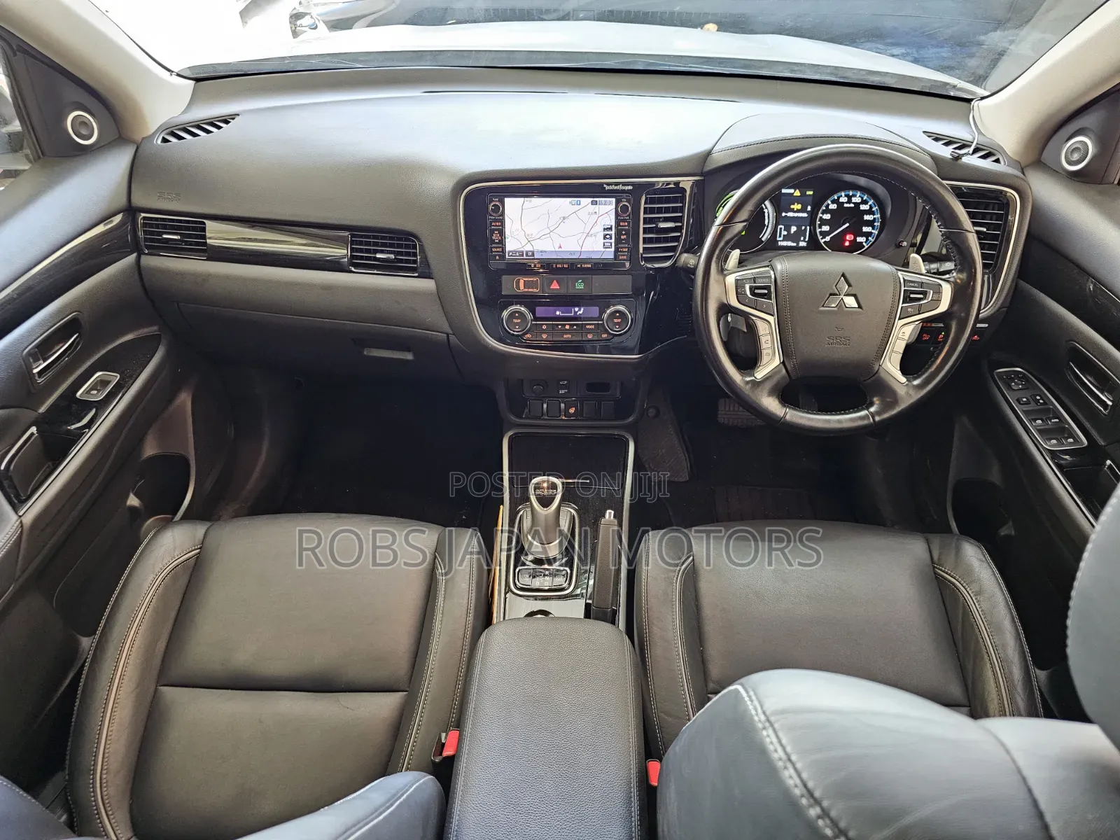 Mitsubishi Outlander 2019 Off white