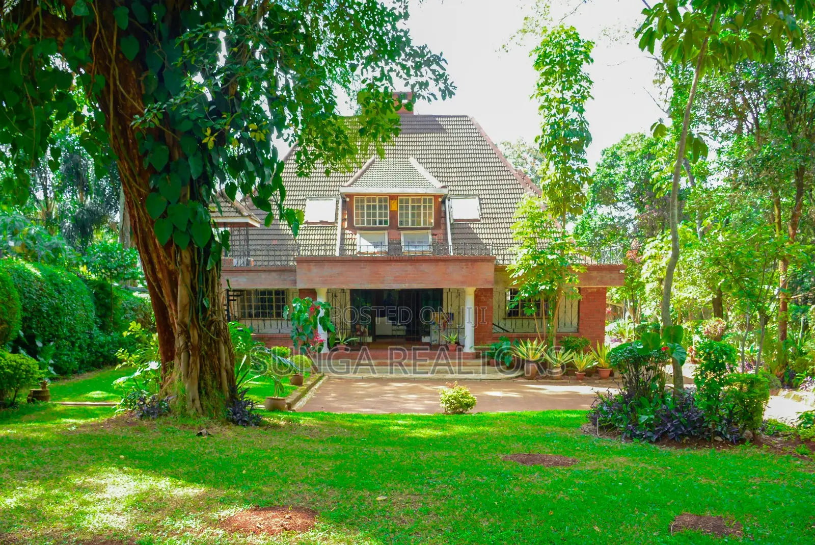 4bdrm Bungalow in Muthaiga for rent