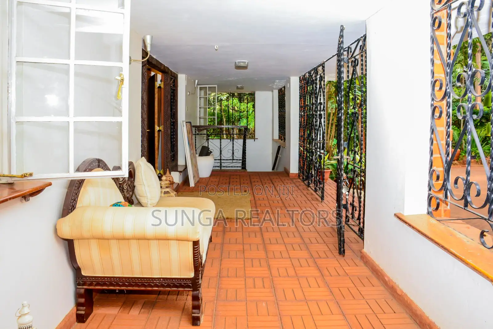 4bdrm Bungalow in Muthaiga for rent