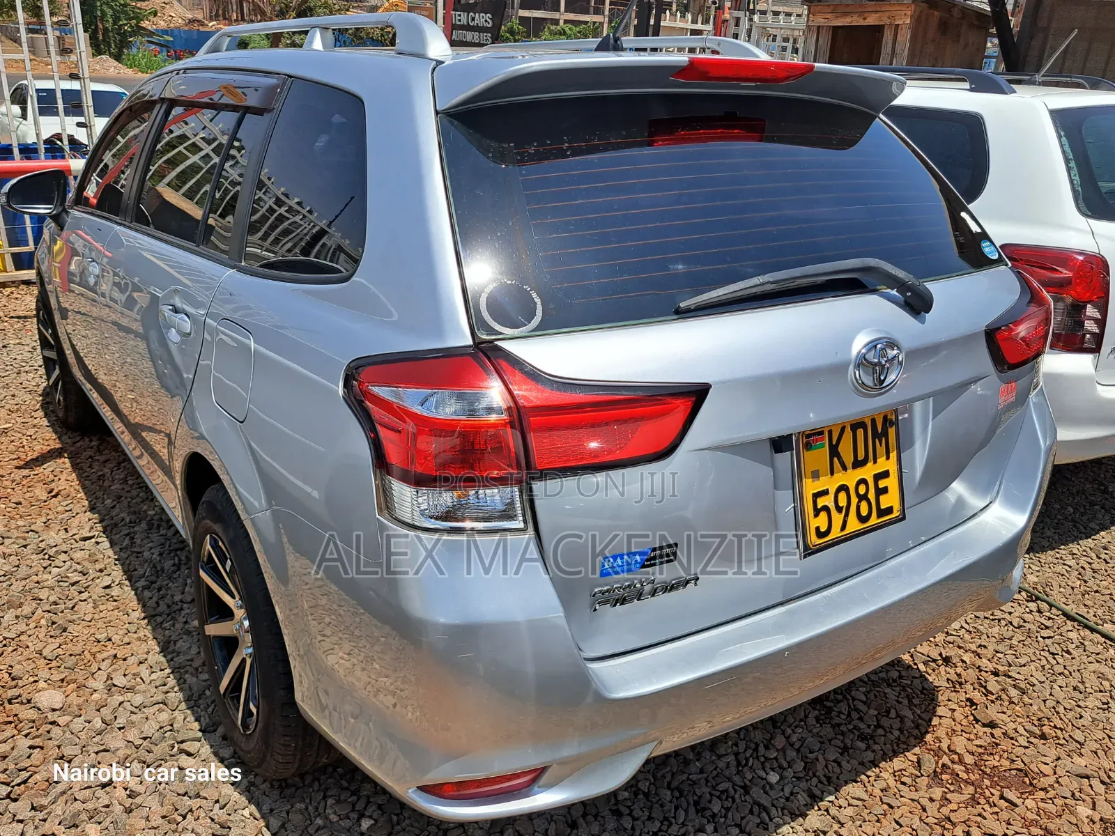 Toyota Corolla Fielder 2016 Silver