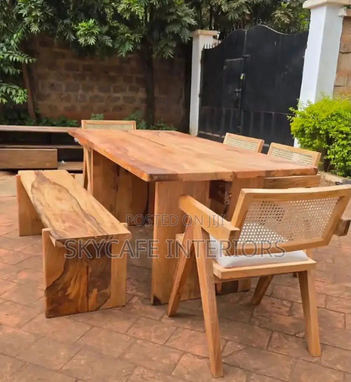 6seater Rattan Table