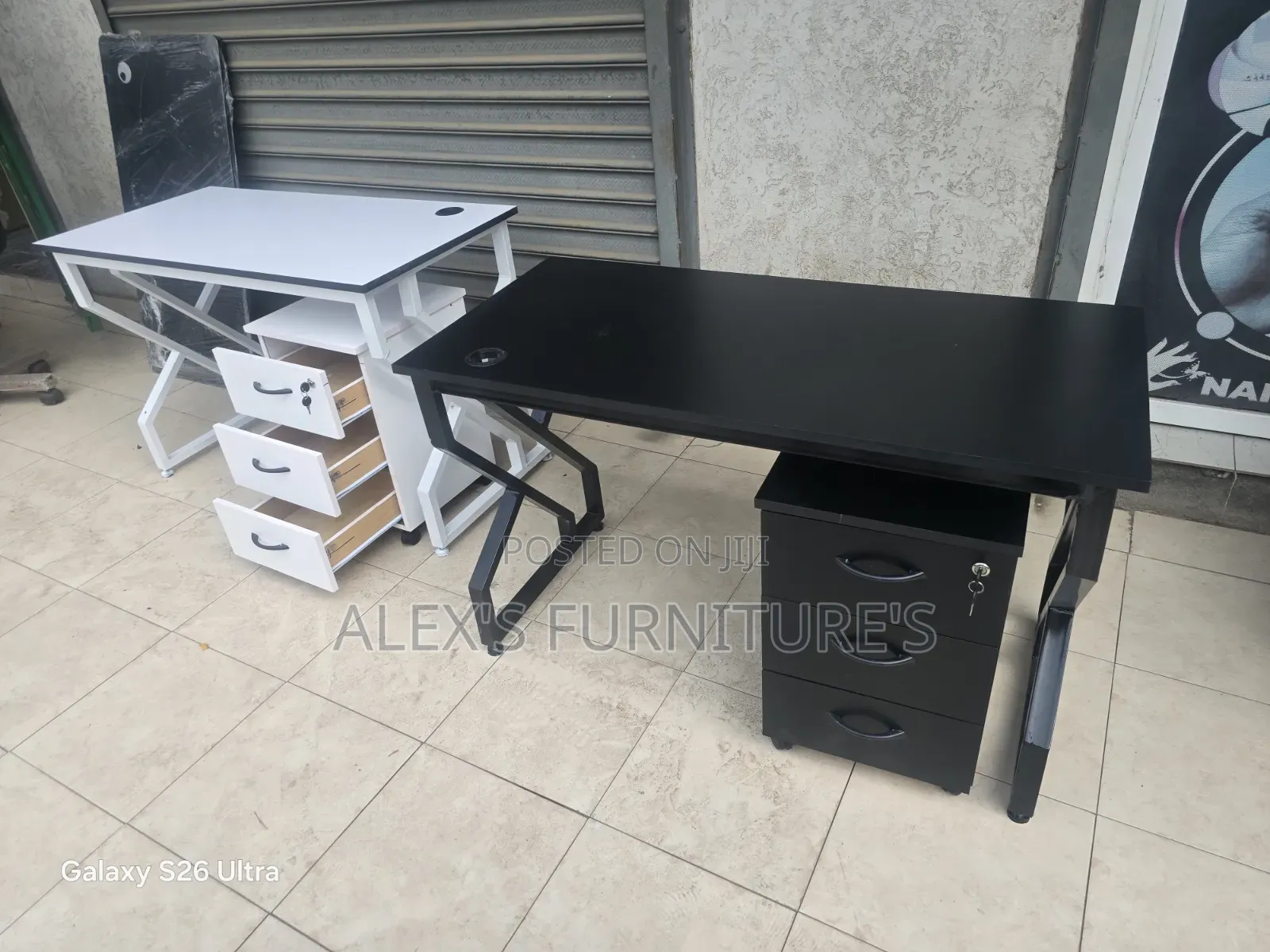 METALLIC FRAME Office Desk/Office Desk With Pedestal