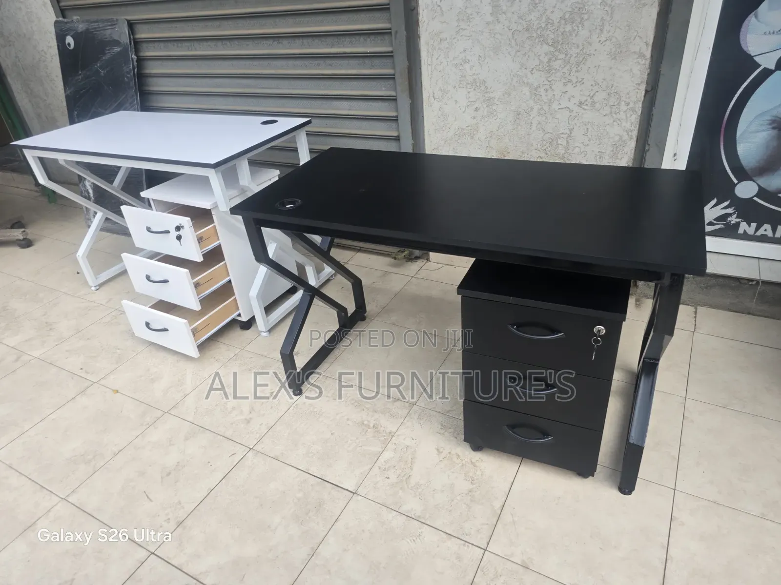 METALLIC FRAME Office Desk/Office Desk With Pedestal