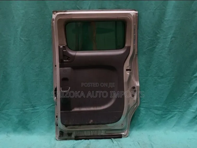 R Door Assy Rh Nissan Nv200 Vanette 2011