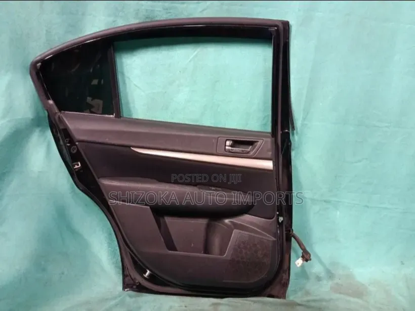 R Door Assy Lh Subaru Legacy B4  2012