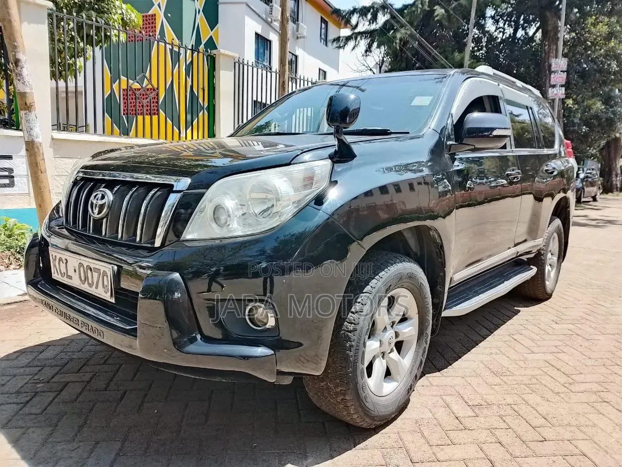 Toyota Land Cruiser Prado 2012 Gray