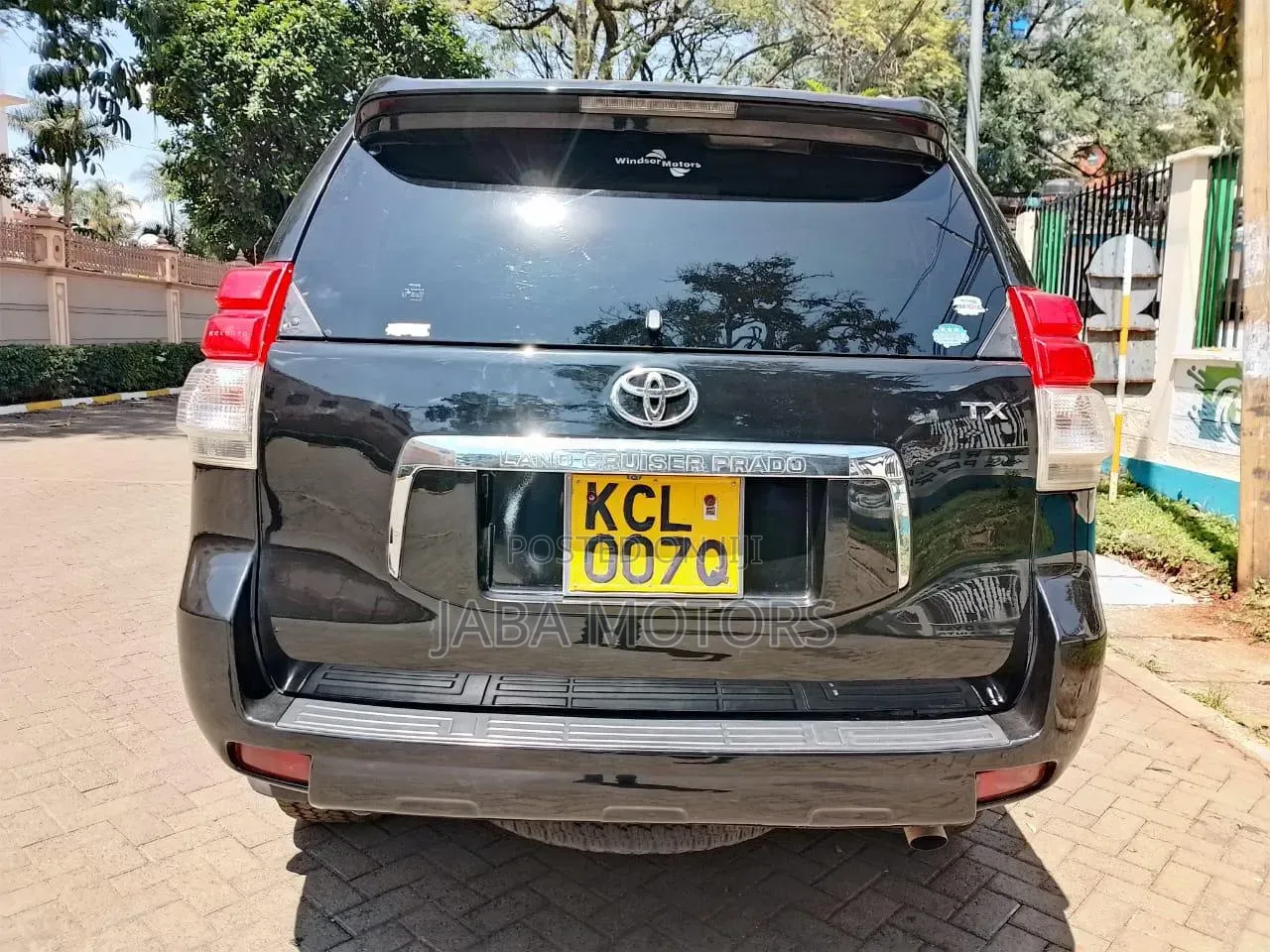 Toyota Land Cruiser Prado 2012 Gray
