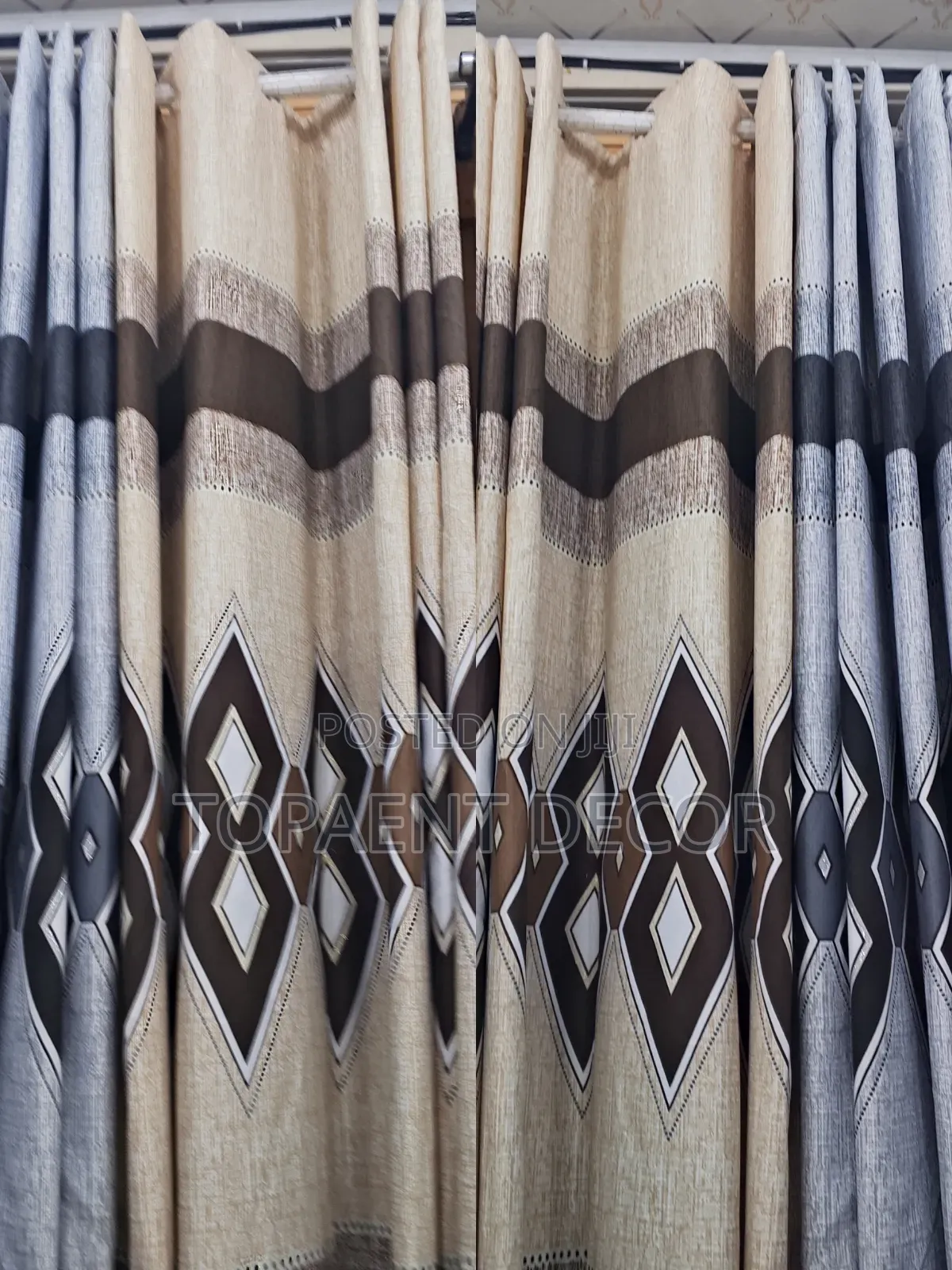 Beautiful Curtains for General House Privacy