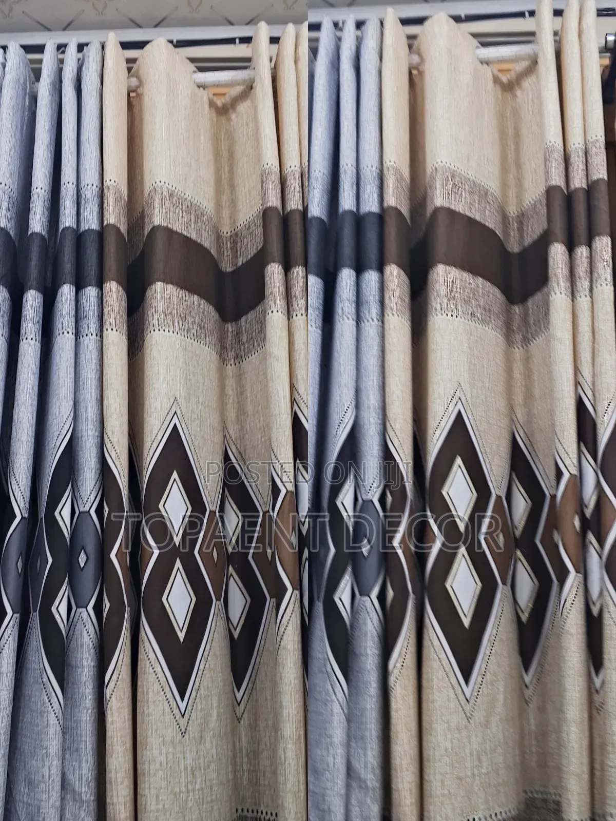 Beautiful Curtains for General House Privacy