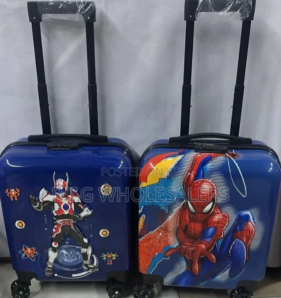 Kids’ Hard-Shell Suitcase Design, Lightweight With Wheels and Pull