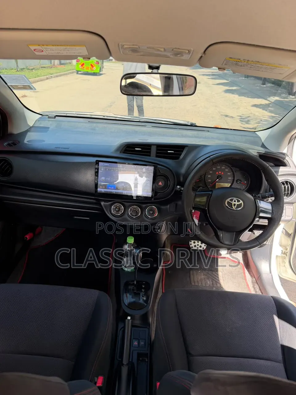 Toyota Vitz 2012 White