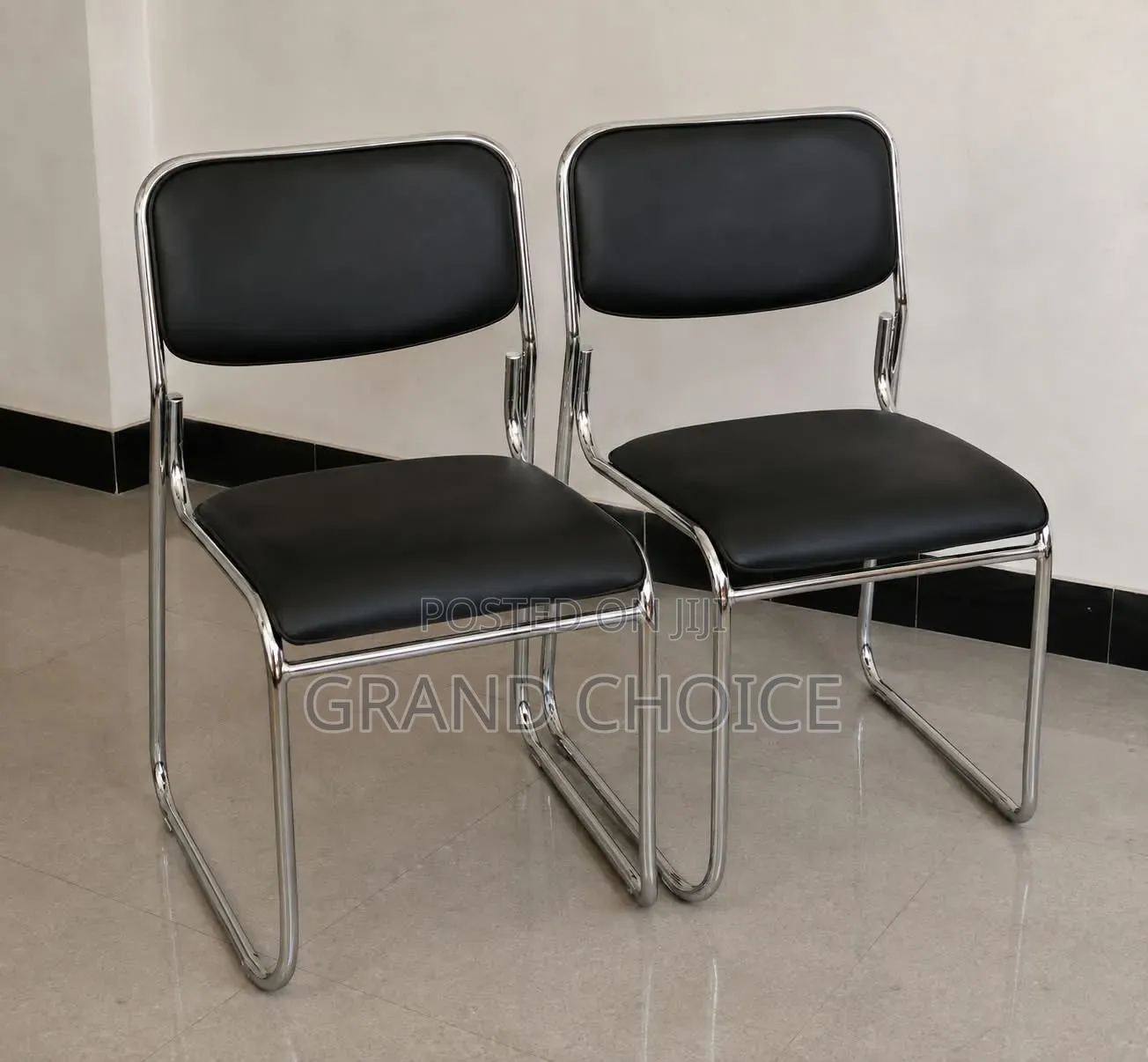 Black Visitor Office Chair – Chrome Frame