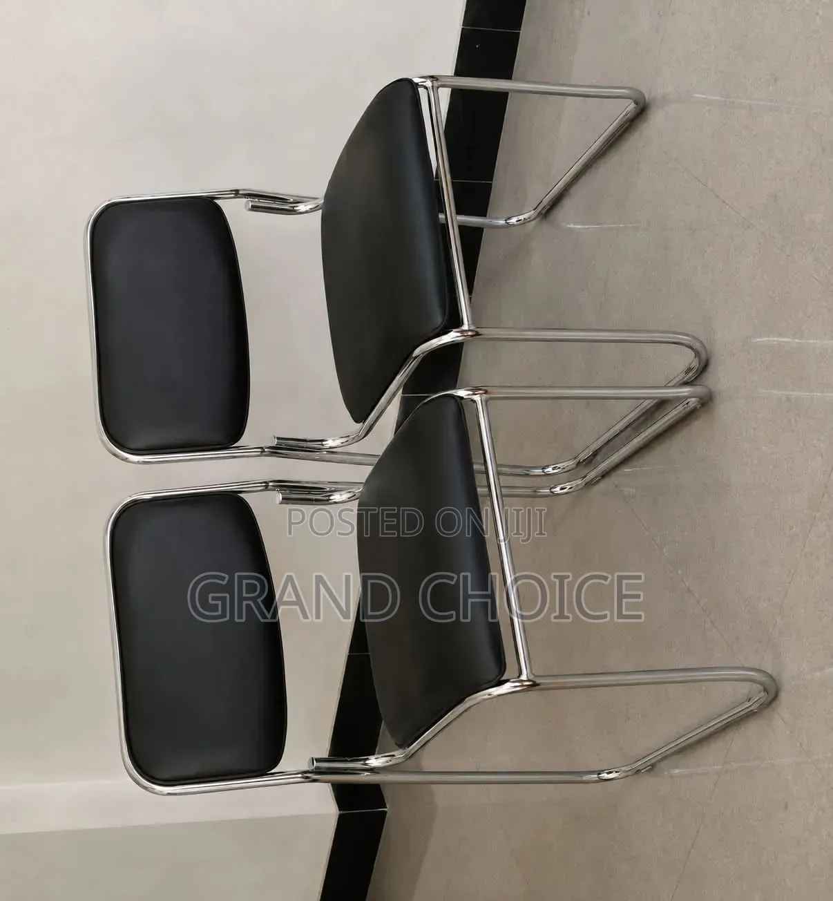 Black Visitor Office Chair – Chrome Frame