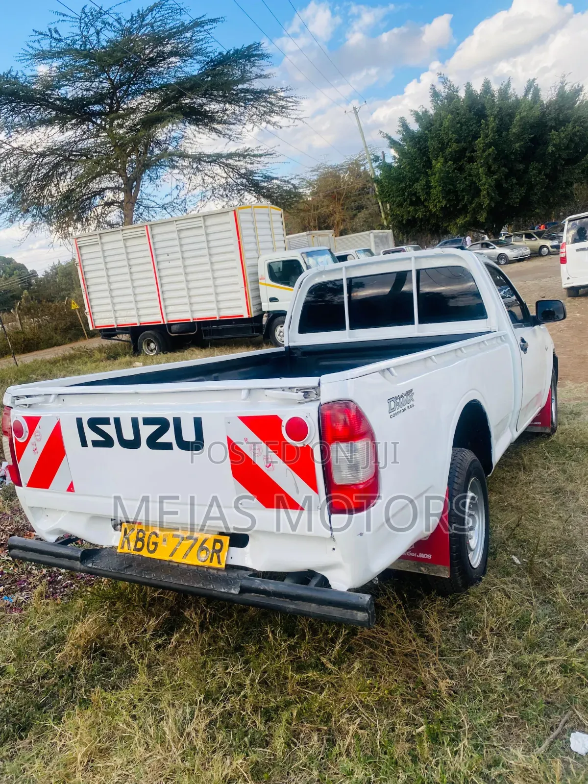 Isuzu D-MAX 2009 White