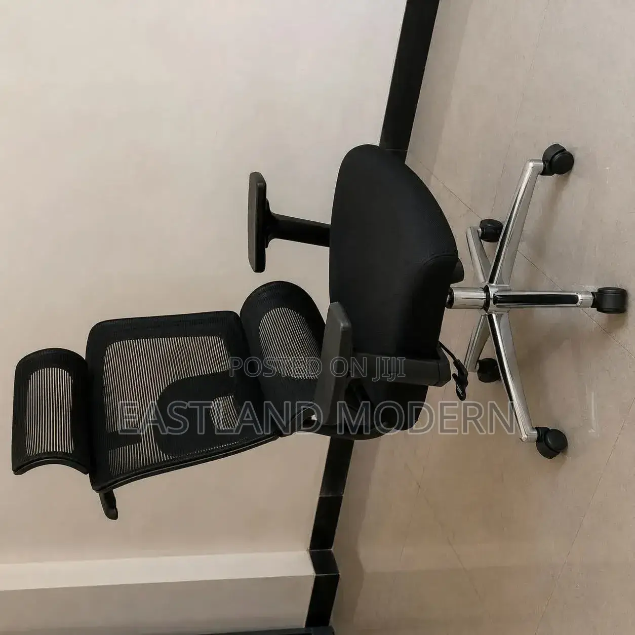 Ergonomic Mesh Office Chair With Headrest & Adjustable Arms