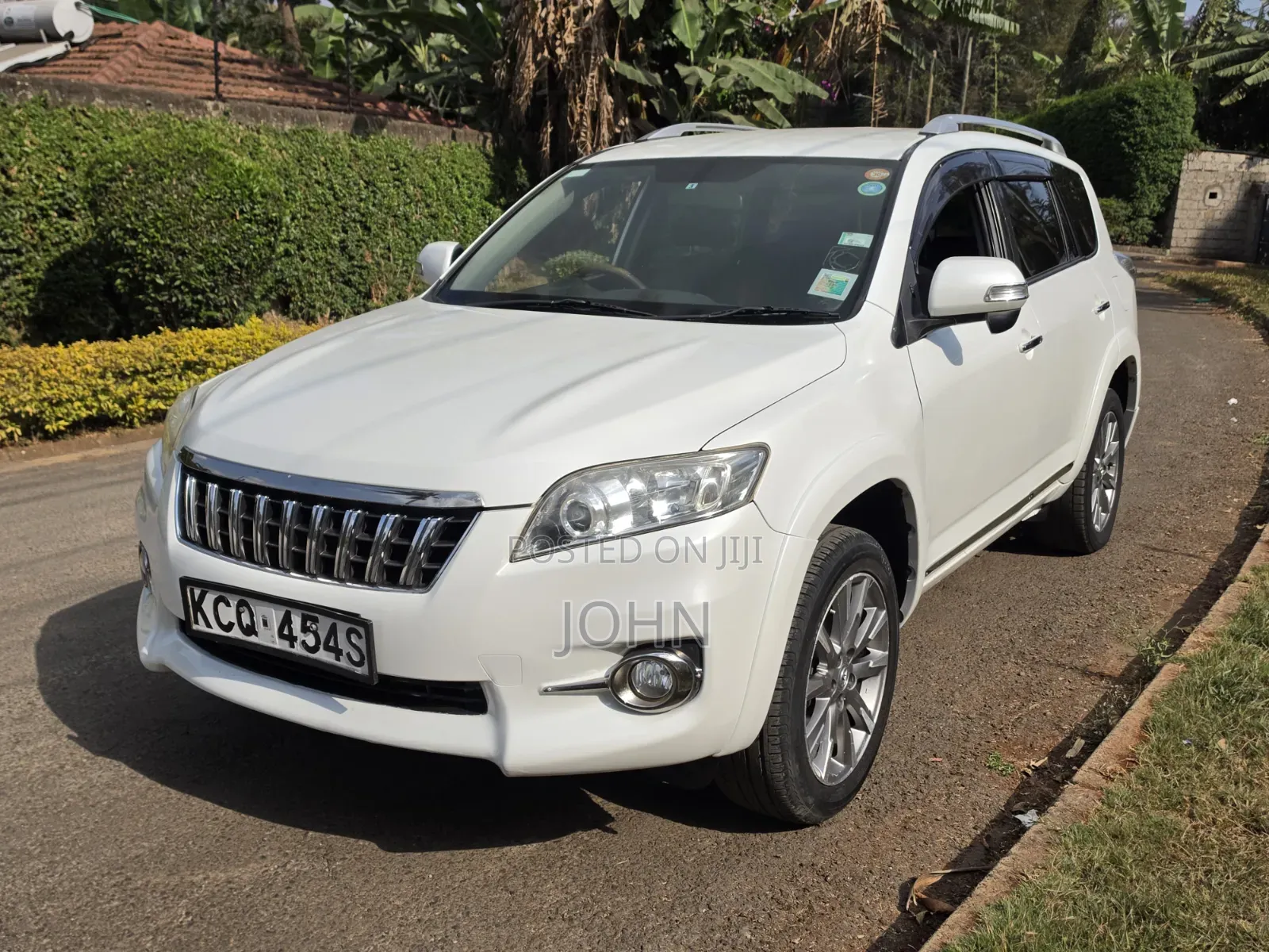 Toyota Vanguard 2013 Pearl