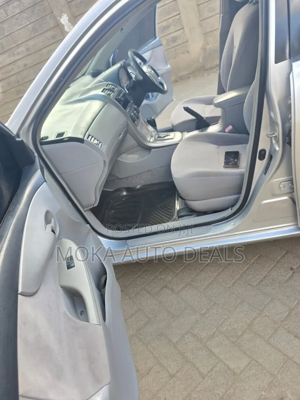 Toyota Axio 1.5 G 2WD 2010 Silver