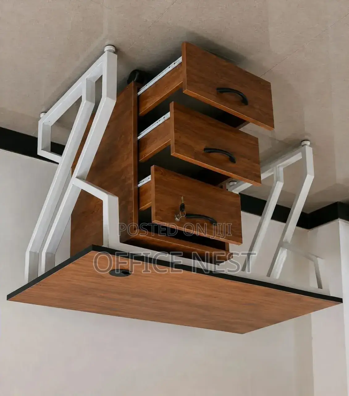 Executive Office Desk With 3 Drawers & Cable Management