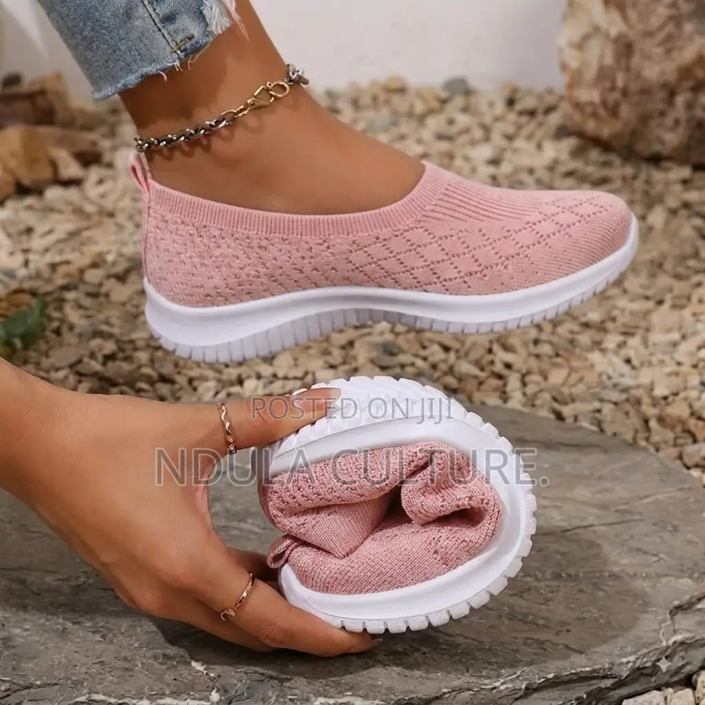 Ladies Fashion Slip on Mesh Shoes
