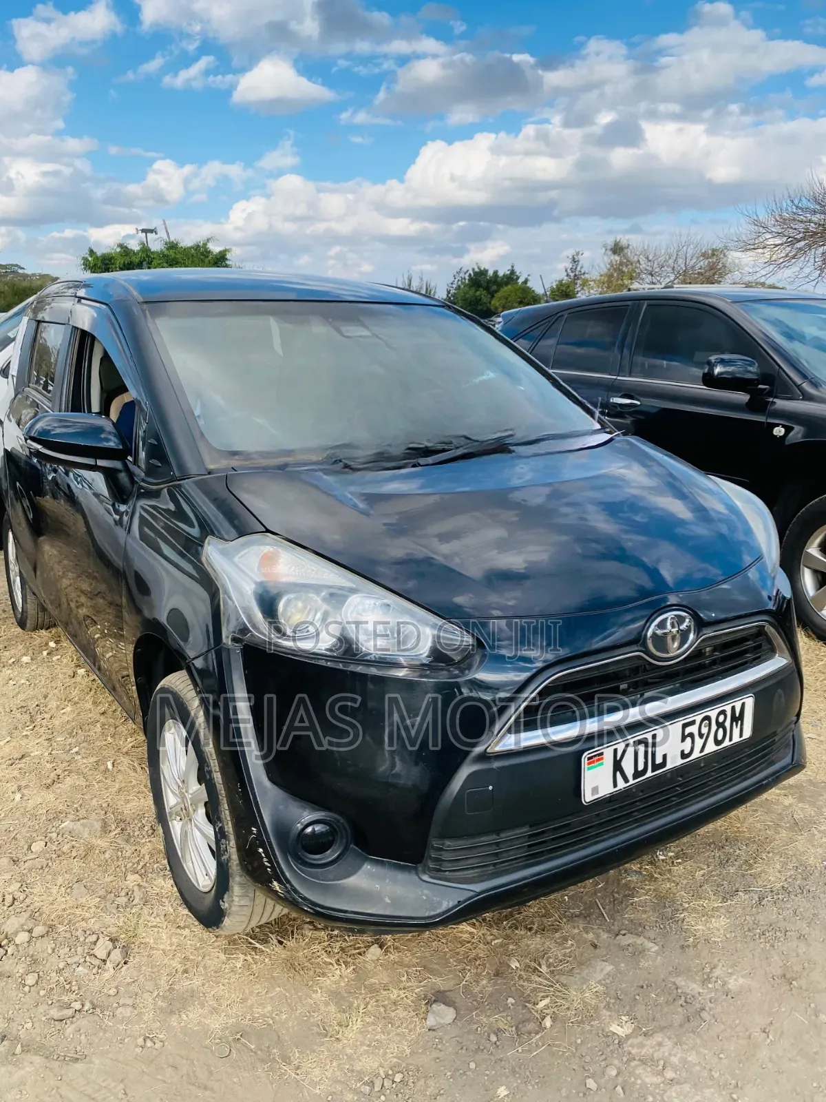 Toyota Sienta 2017 Black