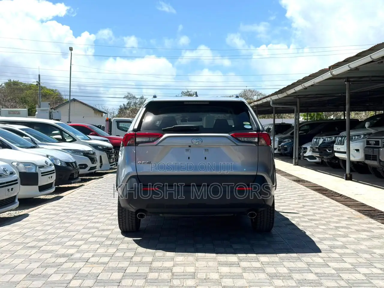 Toyota RAV4 2021 Silver