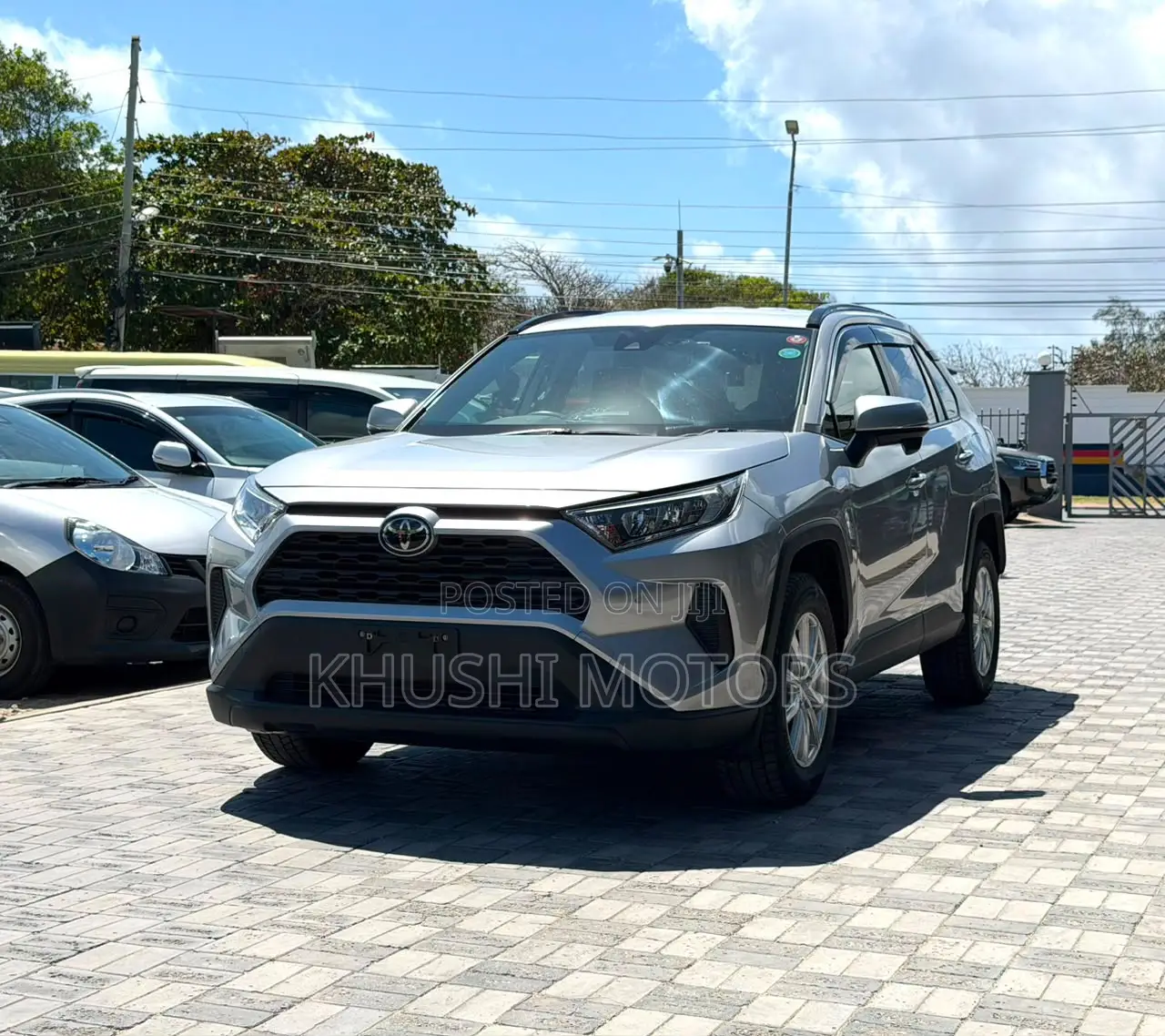 Toyota RAV4 2021 Silver