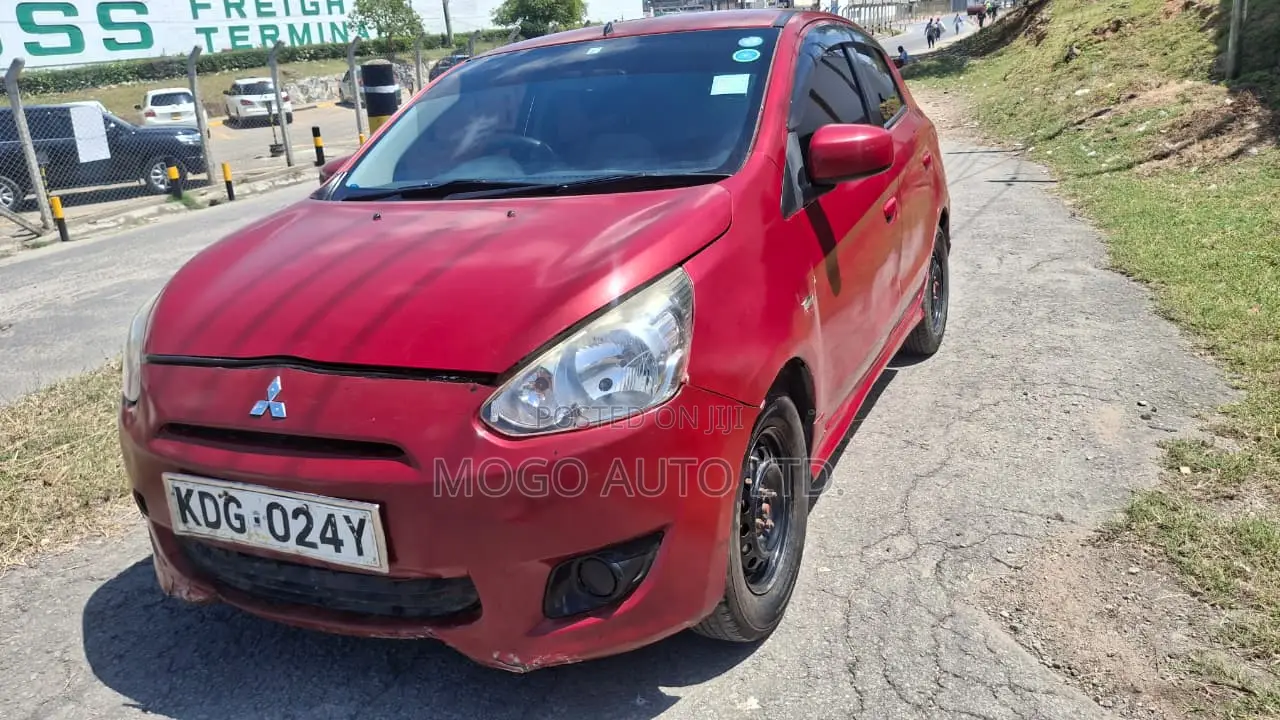 Mitsubishi Mirage 2015 Red