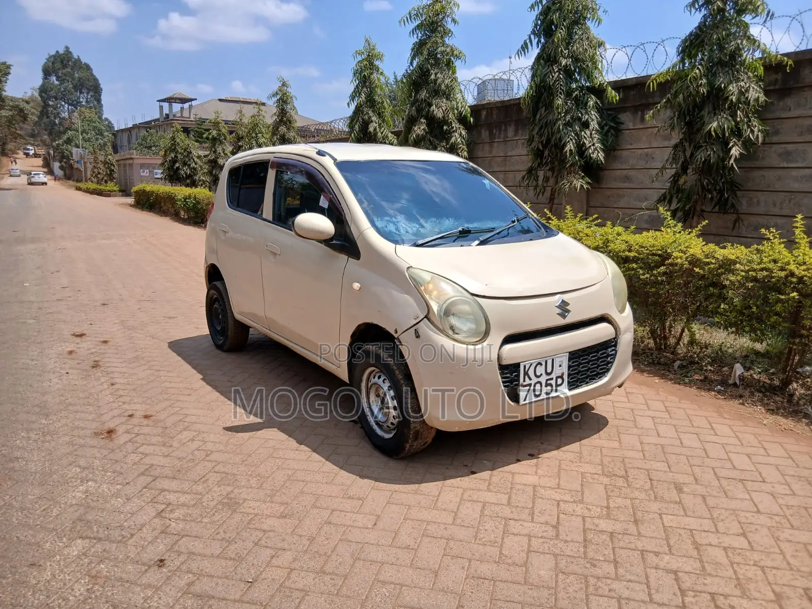 Suzuki Alto 1.0 2012 Beige