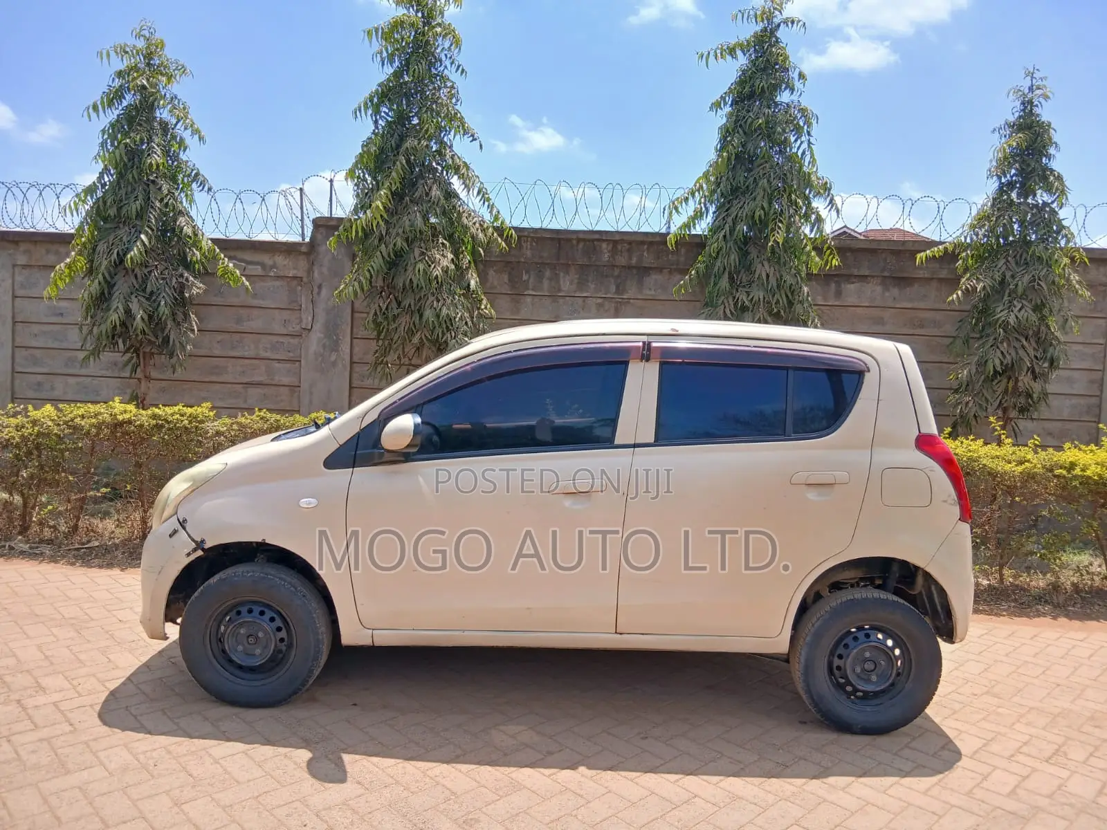 Suzuki Alto 1.0 2012 Beige