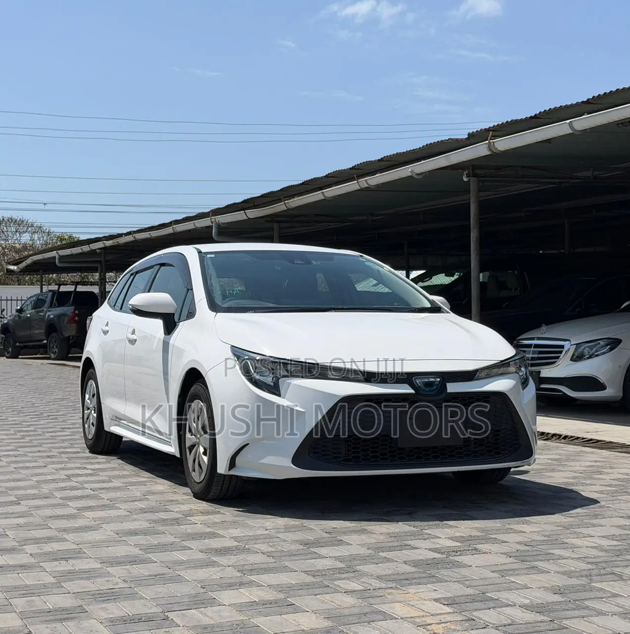 Toyota Corolla Touring 2020 White