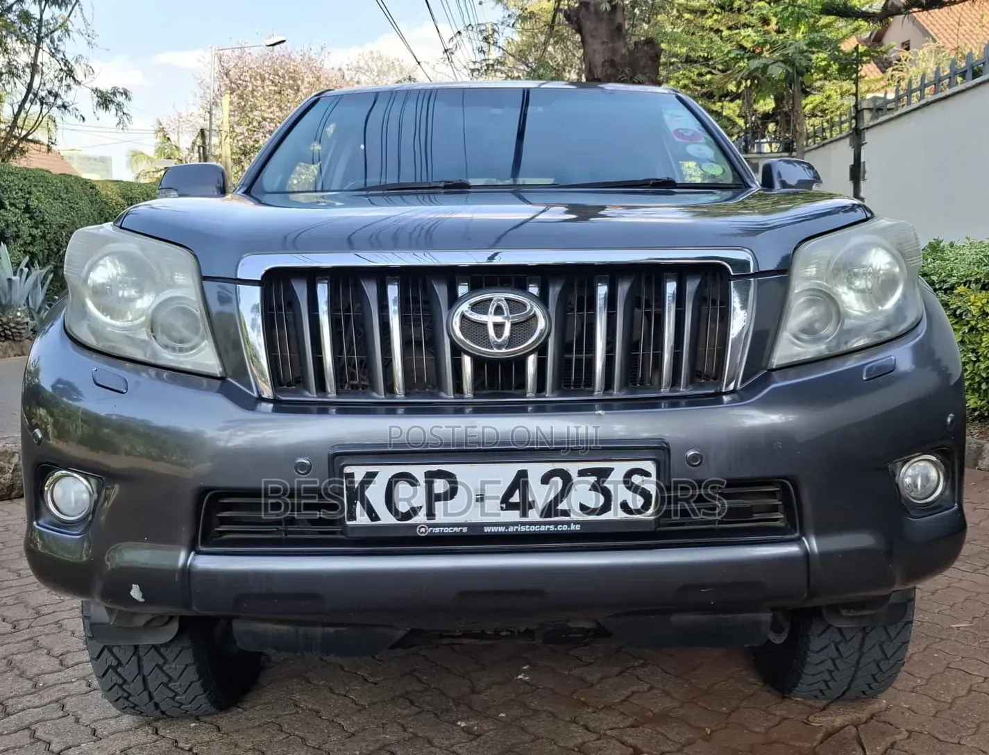 Toyota Land Cruiser Prado 2010 Gray