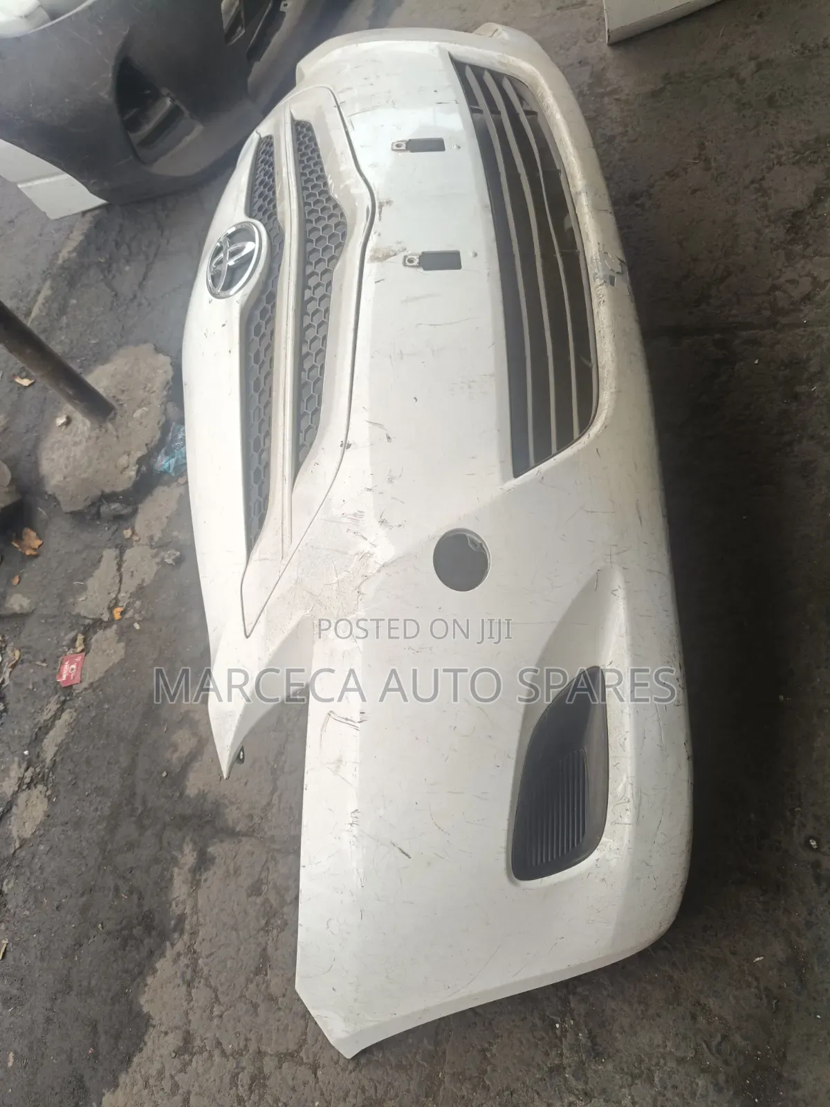 Bumper  Toyota Belta