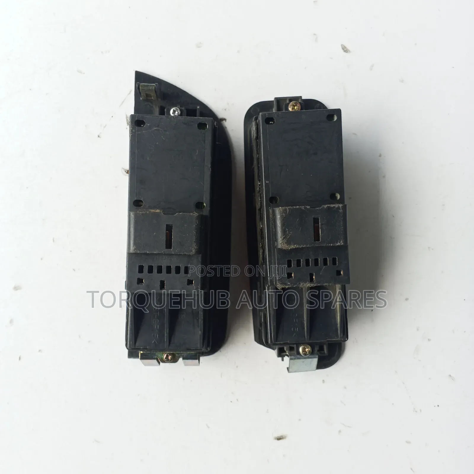 Toyota Duet 2000 Main Switch