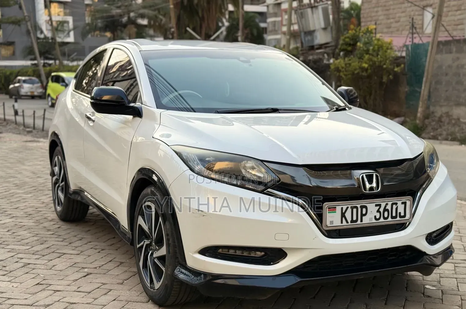 Honda Vezel 2018 White