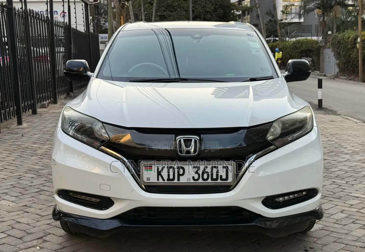 Honda Vezel 2018 White