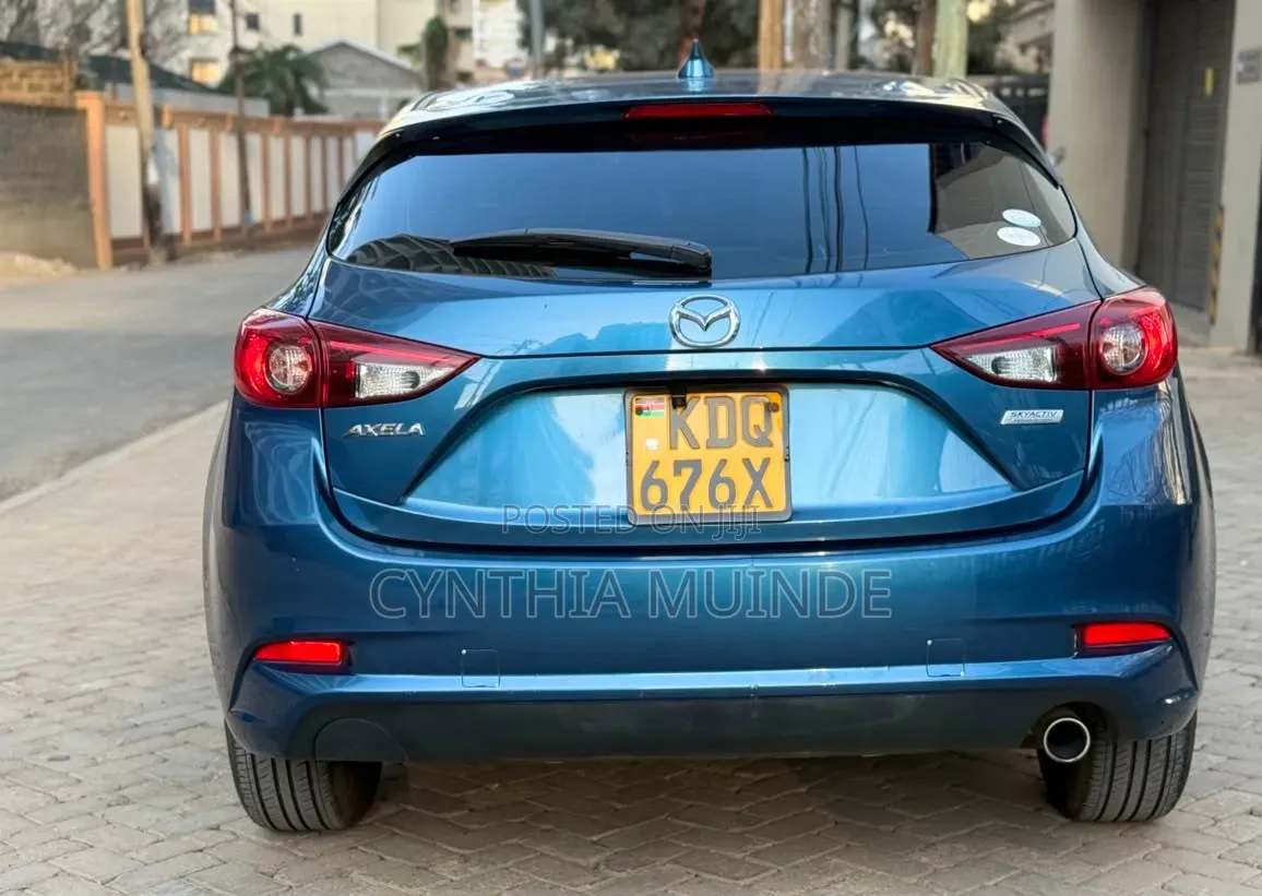Mazda Axela 2016 Blue