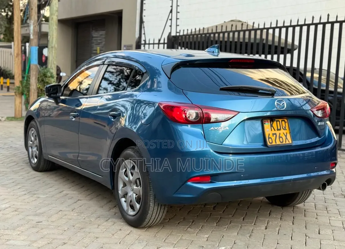 Mazda Axela 2016 Blue